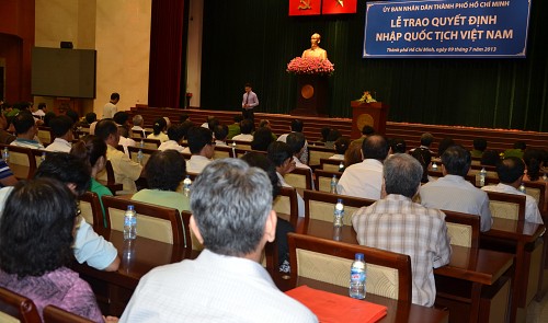 An Ceremony of Vietnam citizenship granted